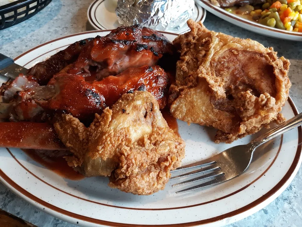 Bar BQ Spare Ribs and Broasted Chicken